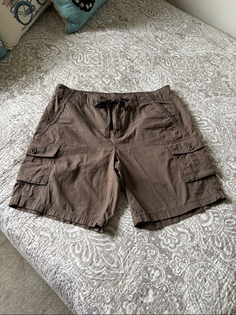 Eddie Bauer Brown Cargo Shorts